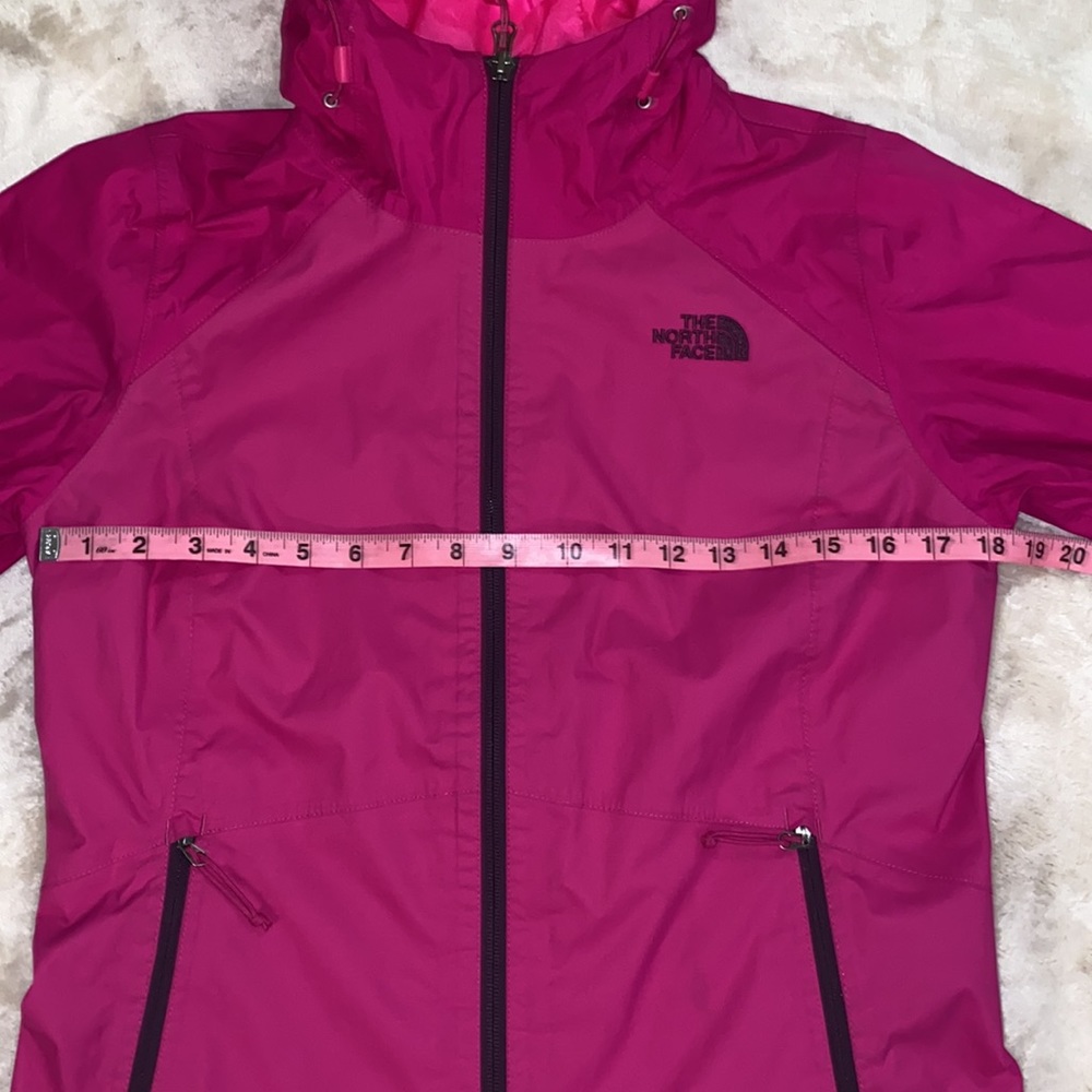 Pink North face windbreaker size small - Picture 5 of 9